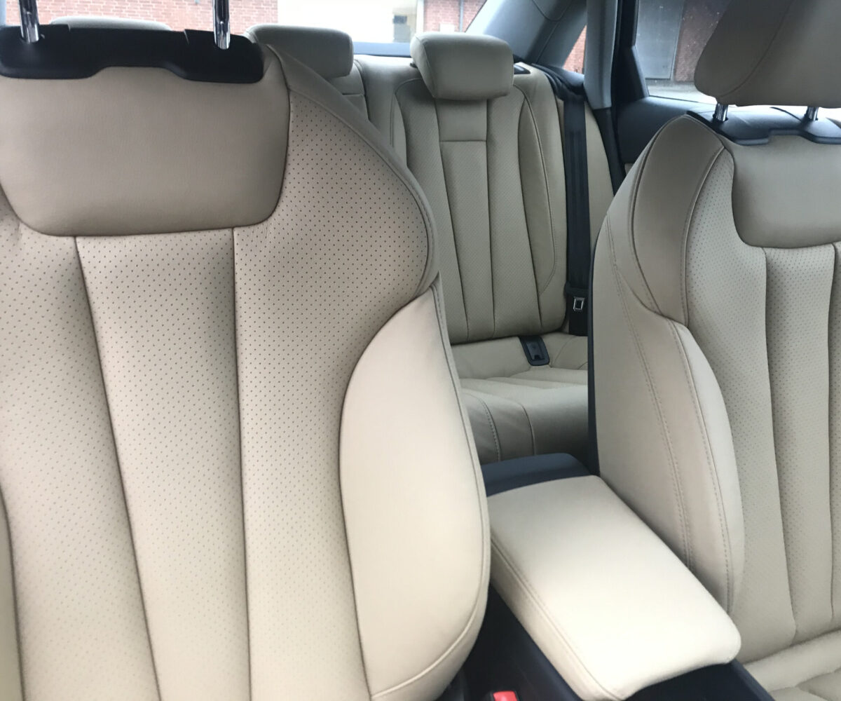 Audi A4 Lys M. perforation3