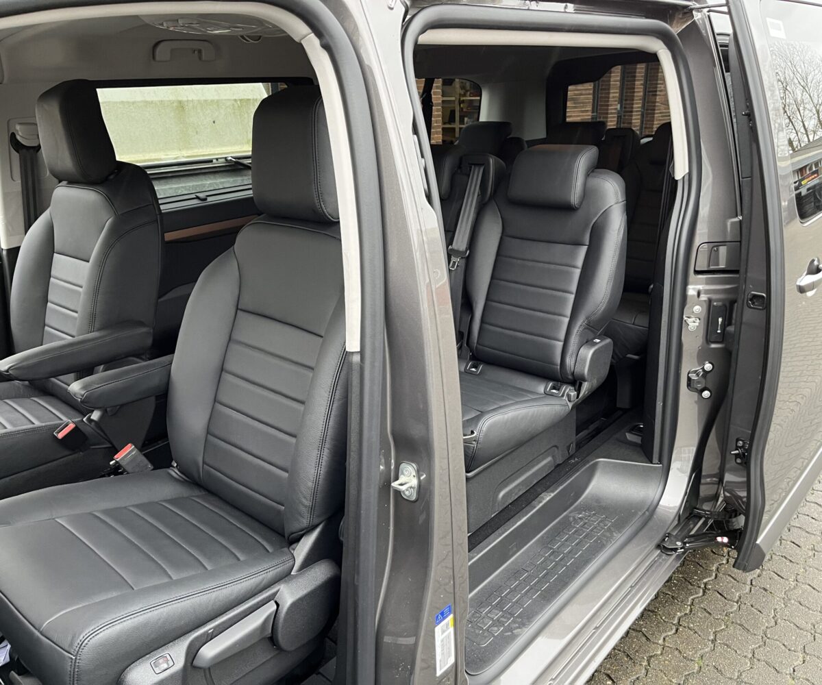 Toyota_proace_Verso_2023