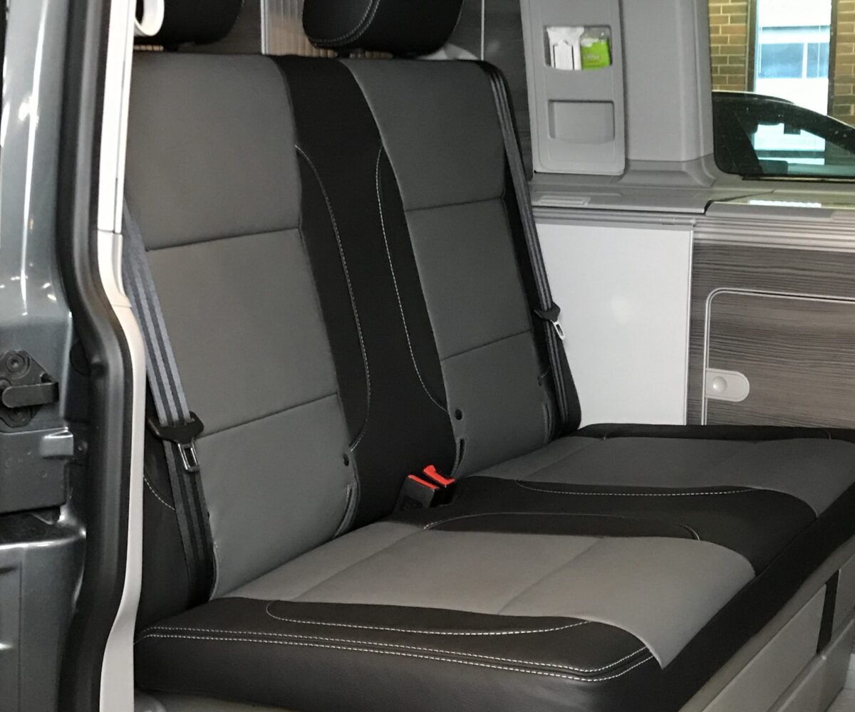 VW-Camper-sort-graa-laeder-2019-1-2048x2048